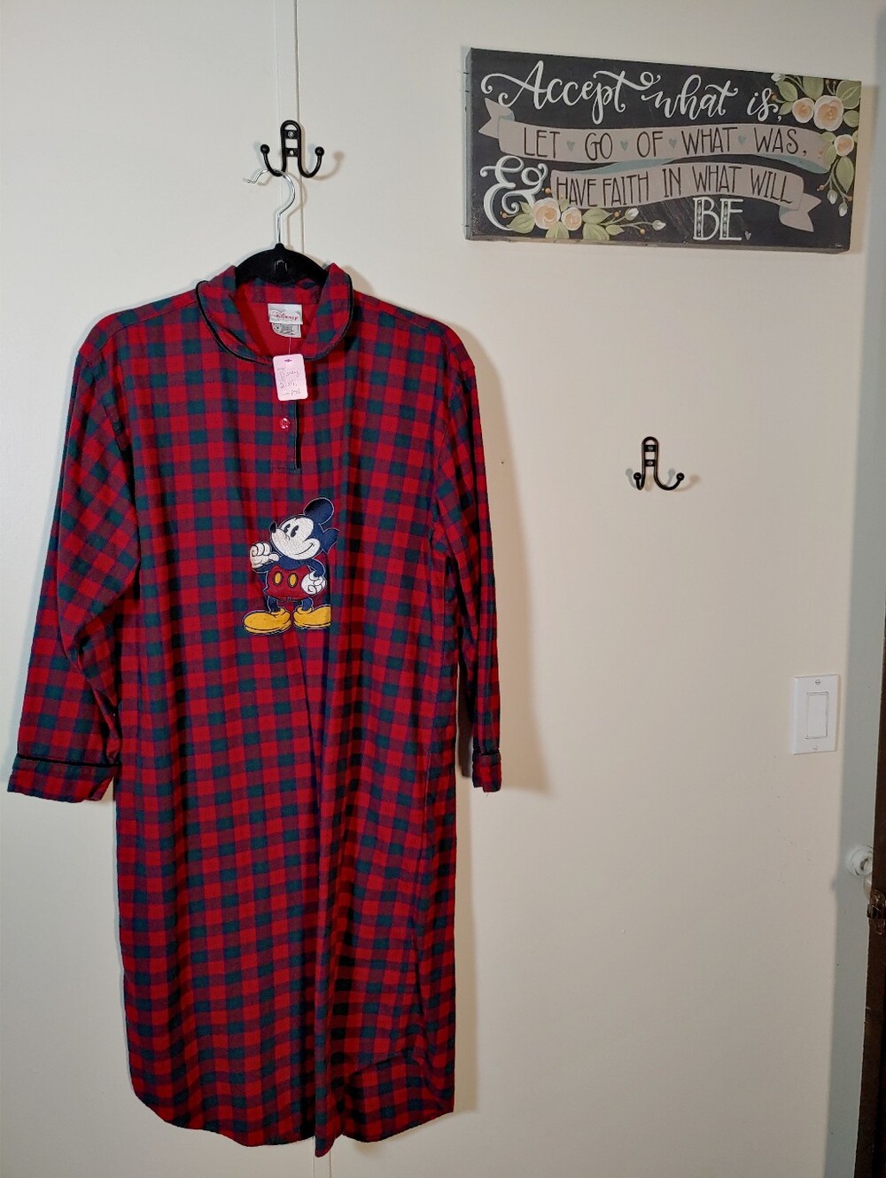 Like New Disney Medium Mickey Mouse Red And Green Plaid Long Sleeve Nightgown
